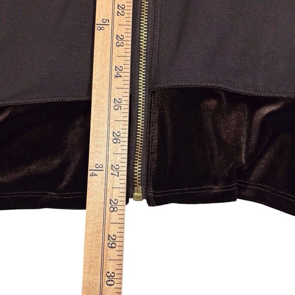 Chicos Zenergy Retreat Velvet Trim Jacket Hooded Espresso Brown Size 2 Large Zip - Picture 11 of 14